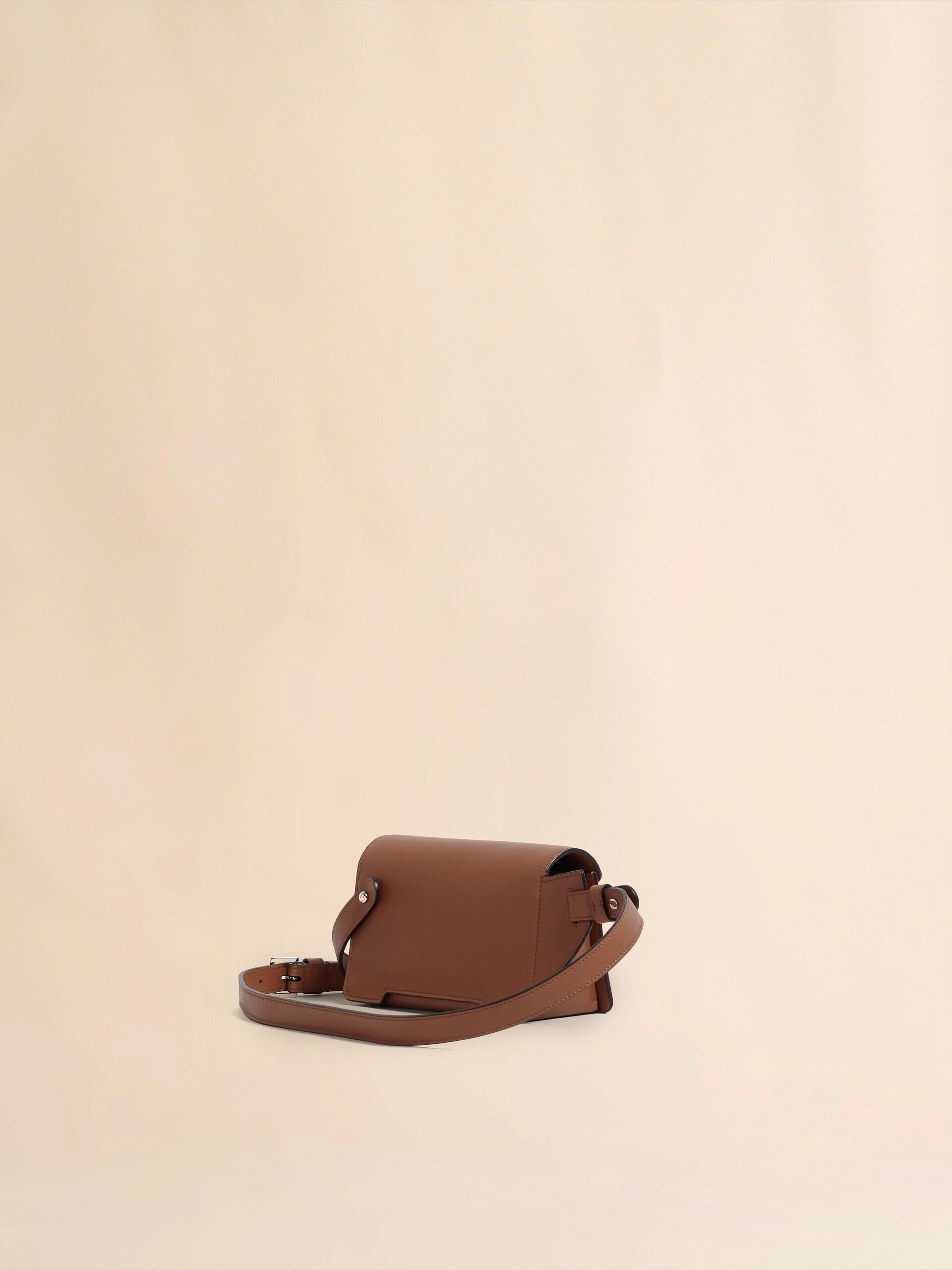 クロスボディバッグ【MARNI】関税込/送料無料 フラップ ナイロン 楽天市場】MARNI マルニ ボディバッグ MUMQ0023A0 P8184 メンズ