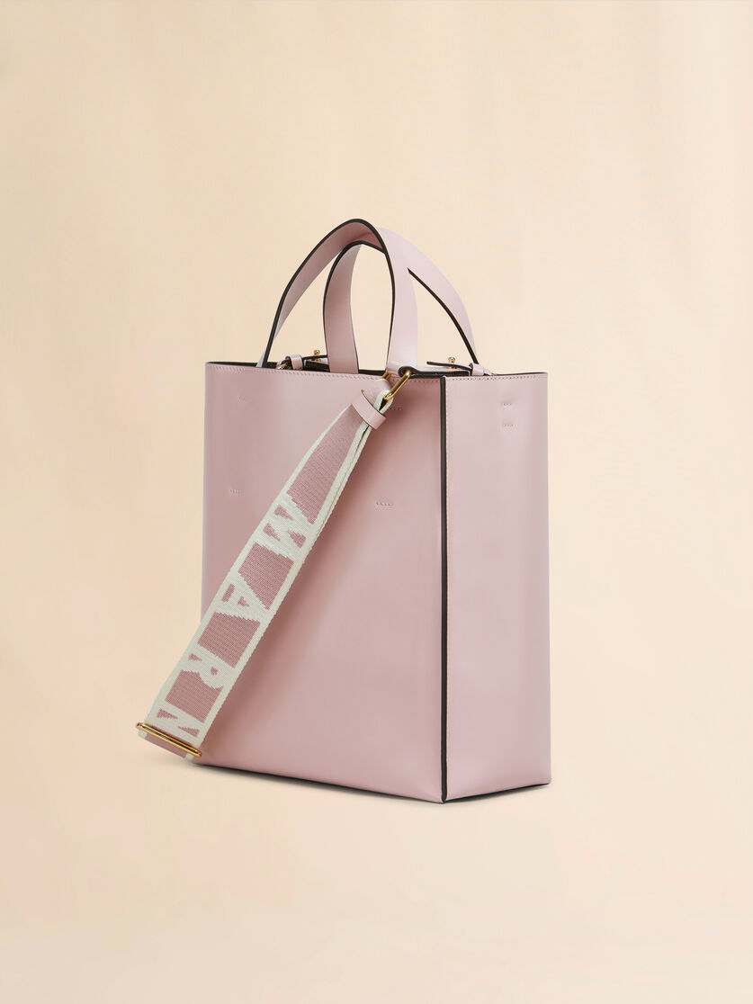 ライトピンク レザー製 Museoスモールバッグ - ショッピングバッグ - Image 2