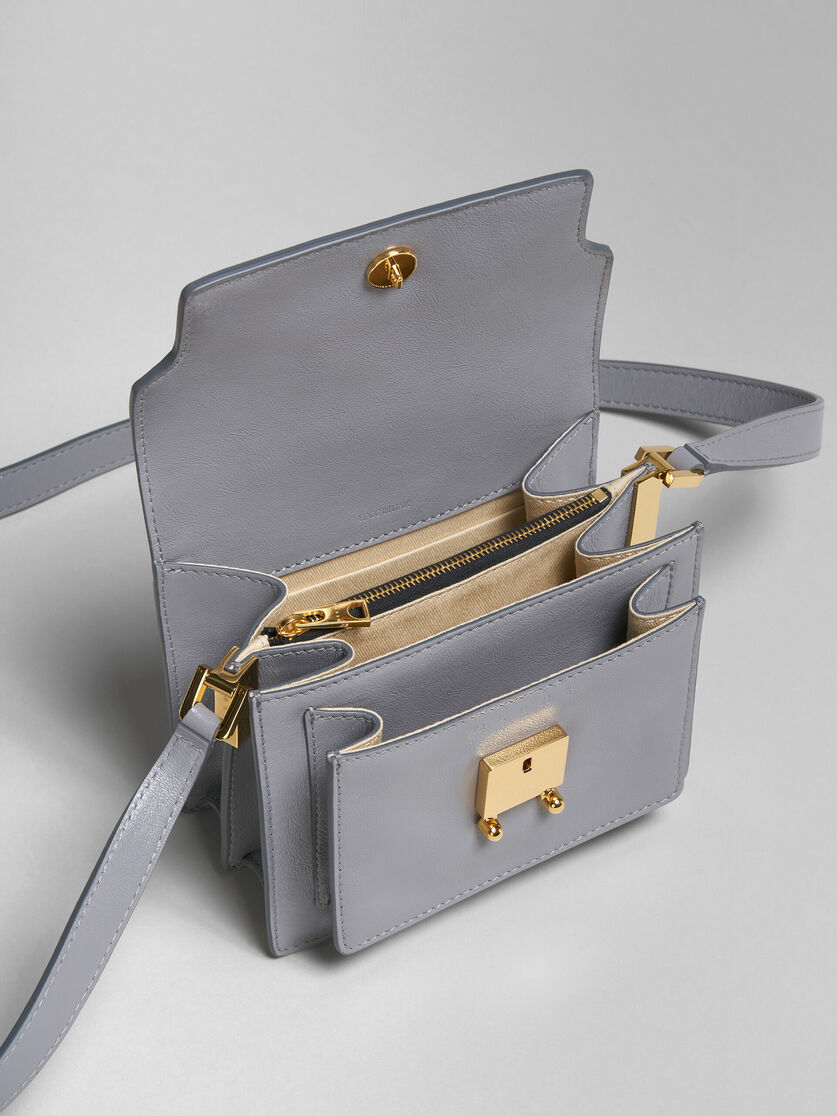 TRUNK SOFT Mini-Tasche aus getrommeltem Kalbsleder in Rosa - Schultertaschen - Image 4