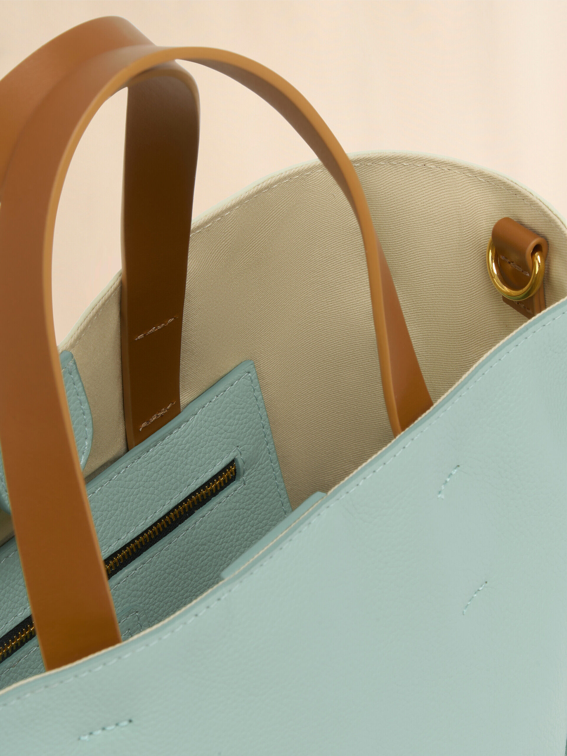 グリーン クリーム ブラウン レザー製 Museo ソフトトートバッグ