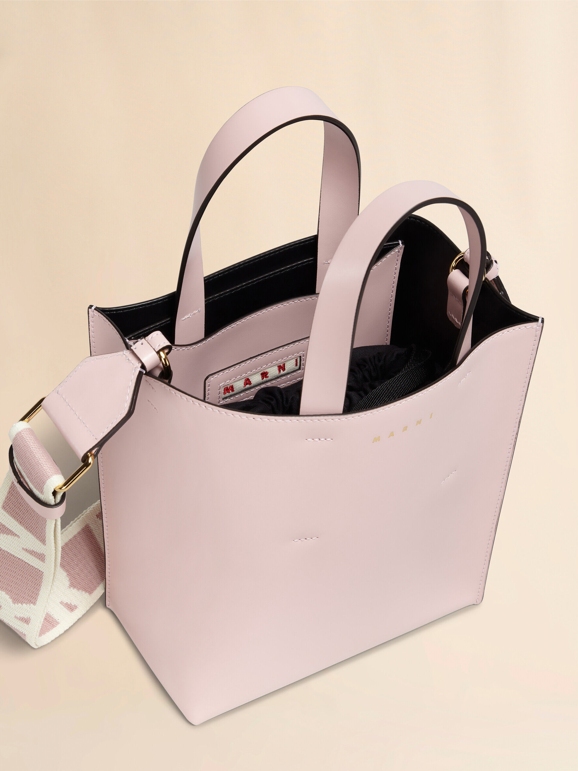 ライトピンク レザー製 Museoミニバッグ | Marni