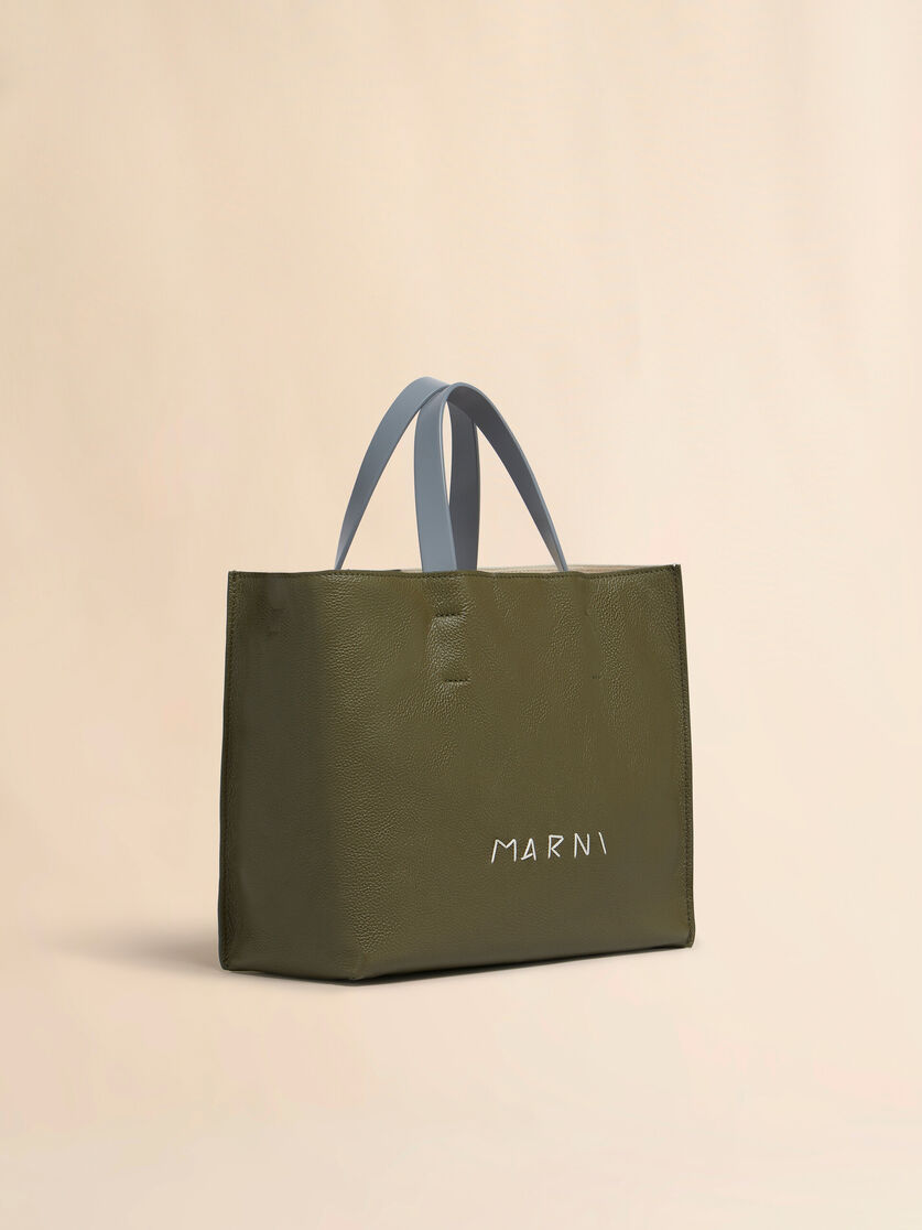 Tote Bag Museo Soft aus hellrosa und beigefarbenem Leder mit Marni Symbol Stickerei - Shopper - Image 6