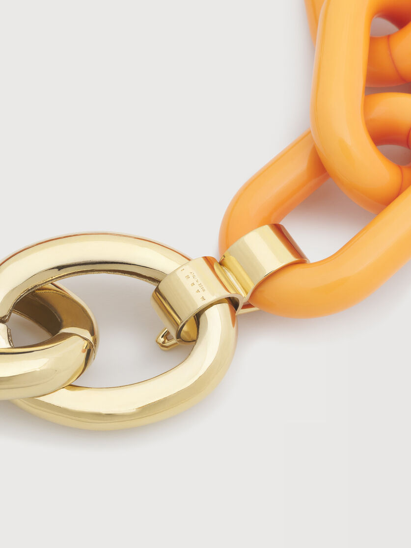 Orange and brown resin chain necklace, Image 3