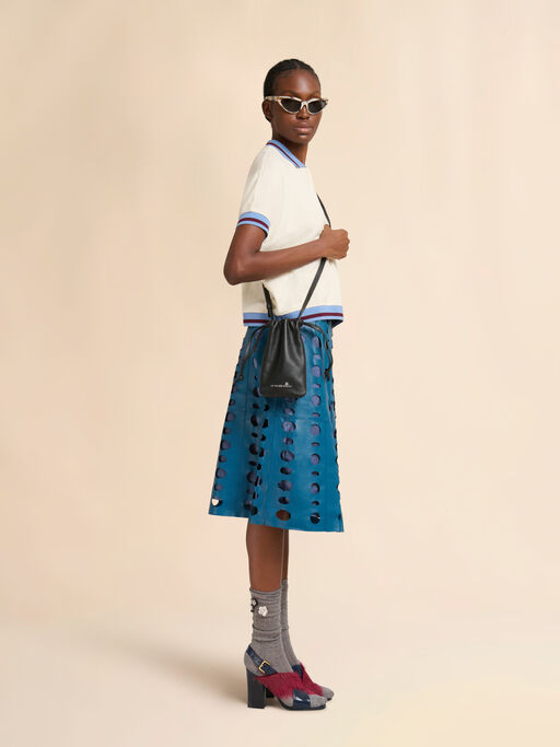 ブラック レザー製ドローストリング付きスマホホルダー、マルニメンディング入り - ウォレット＆レザー小物