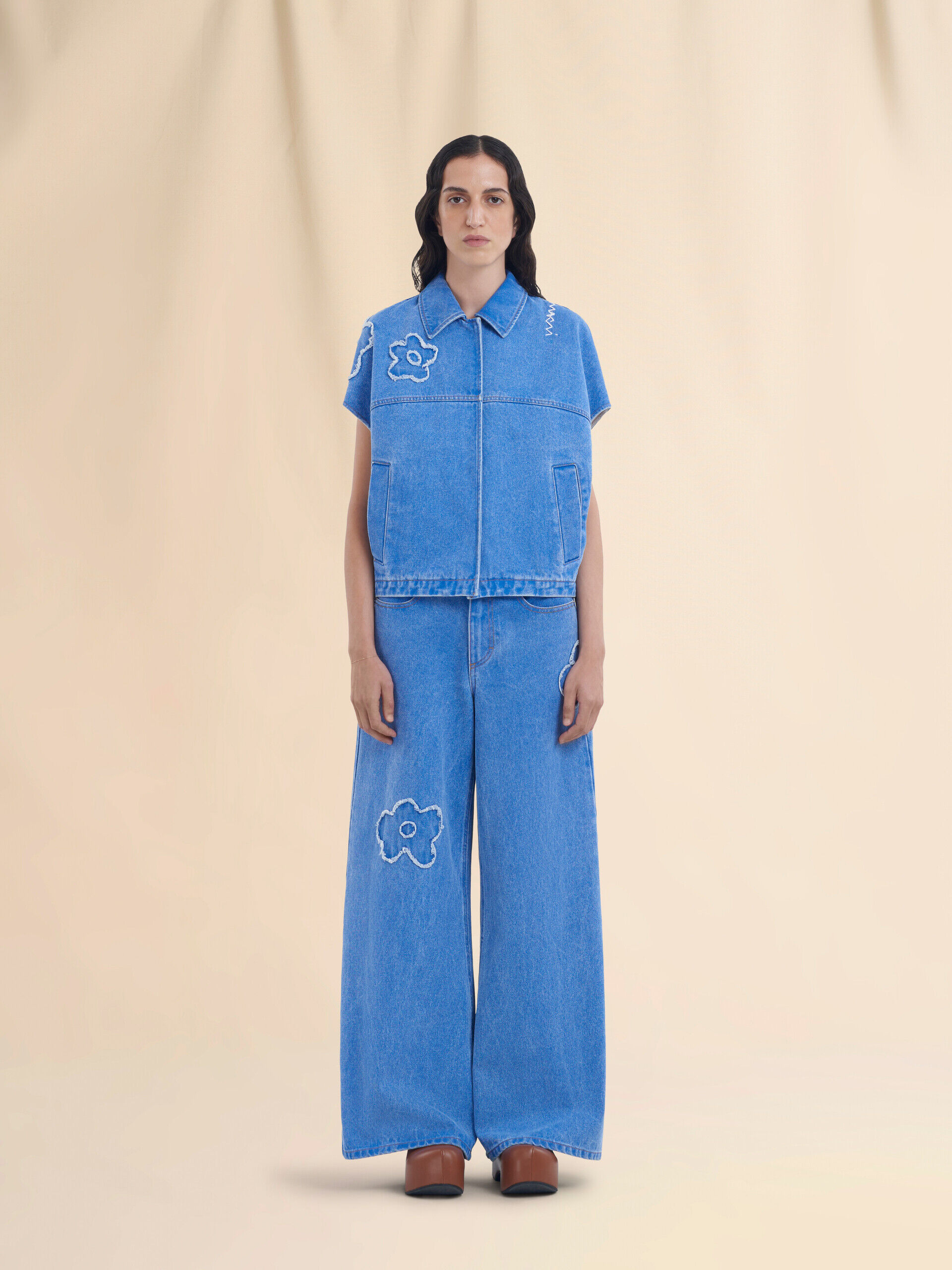 ライトブルー デニムベスト、パッチディテール付き | Marni