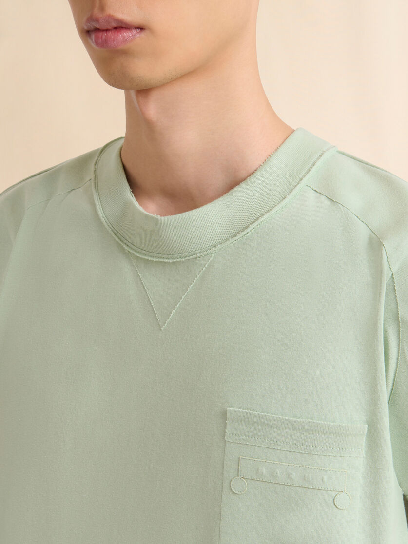 T-shirt in cotone verde con schiena scoperta e tasca Trunkaroo - Camicie - Image 4