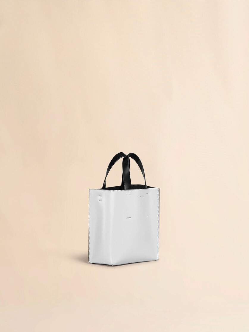 Bi-coloured MUSEO bag in shiny calfskin with shoulder strap - Shopping Bags - Image 5