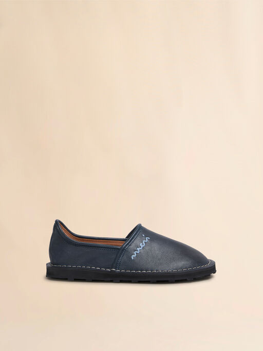 Blaue Slip-on-Mokassins aus Leder mit Marni Symbol Stickerei - Mokassins