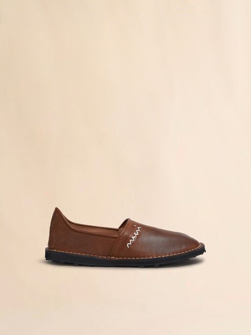 Braune Slip-on-Mokassins aus Leder mit Marni Symbol Stickerei - Schnürschuhe