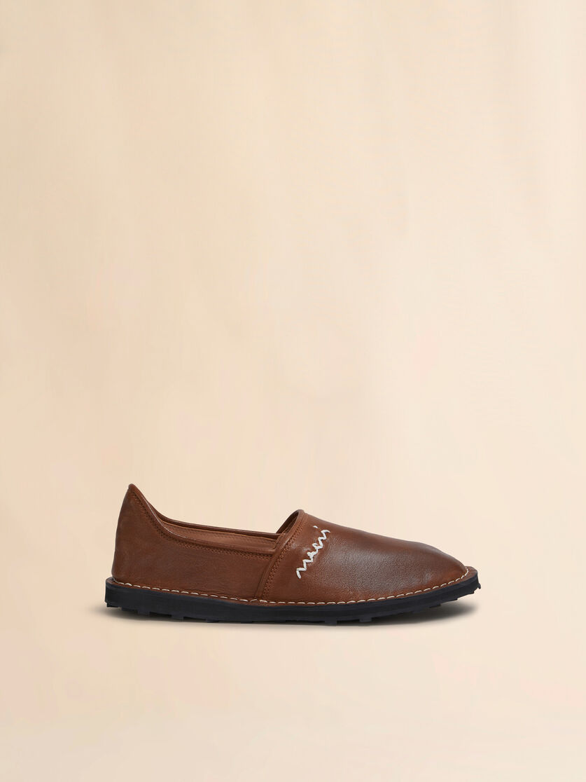 Mocasín slip-on de piel azul con bordado Marni Symbol - Zapatos con cordones - Image 1