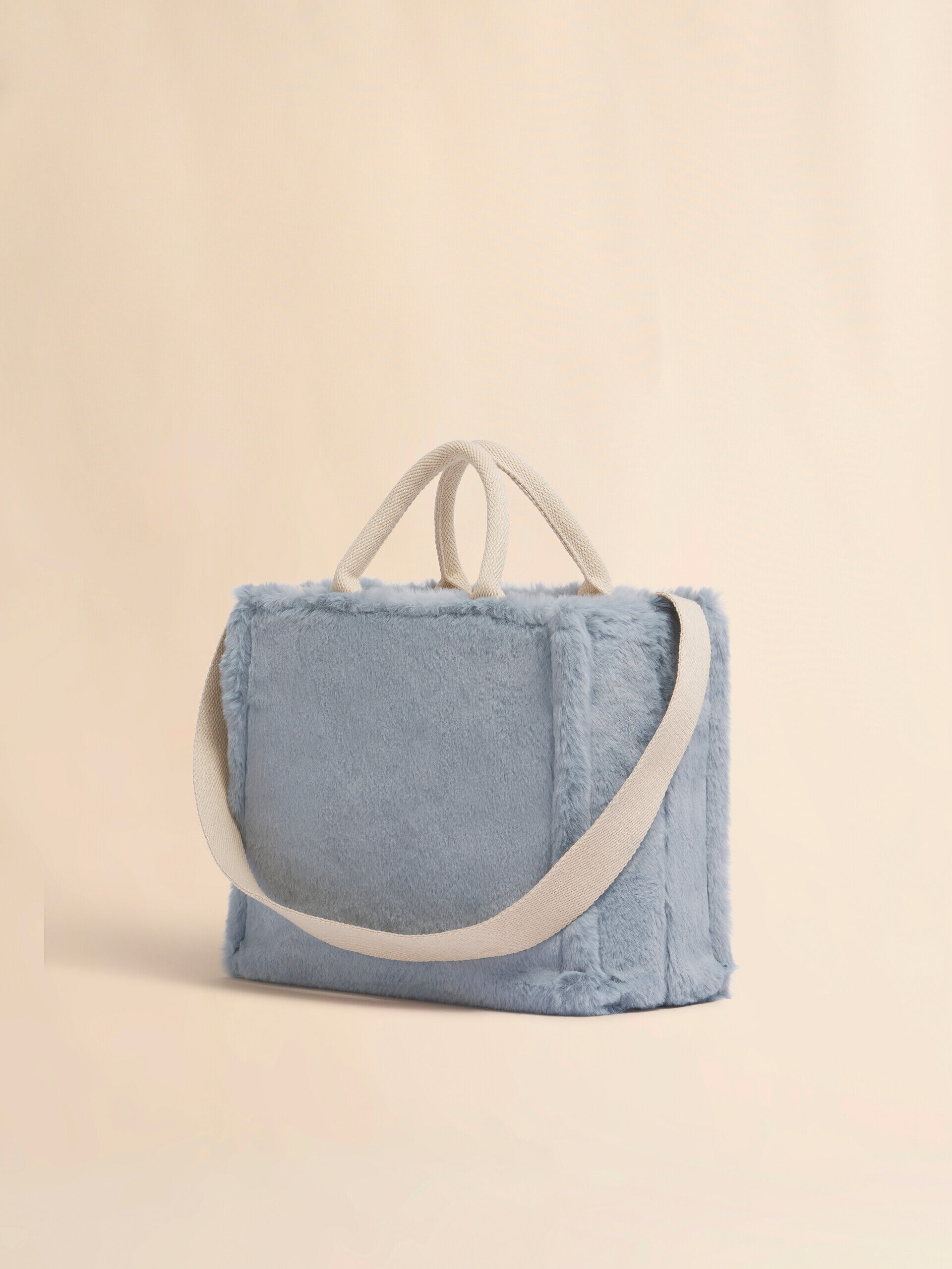 ライトブルー フェイクファー製バスケットショッパー | Marni