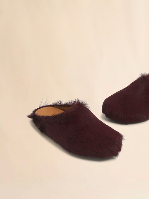 Red long haircalfskin Fussbett sabot - Clogs