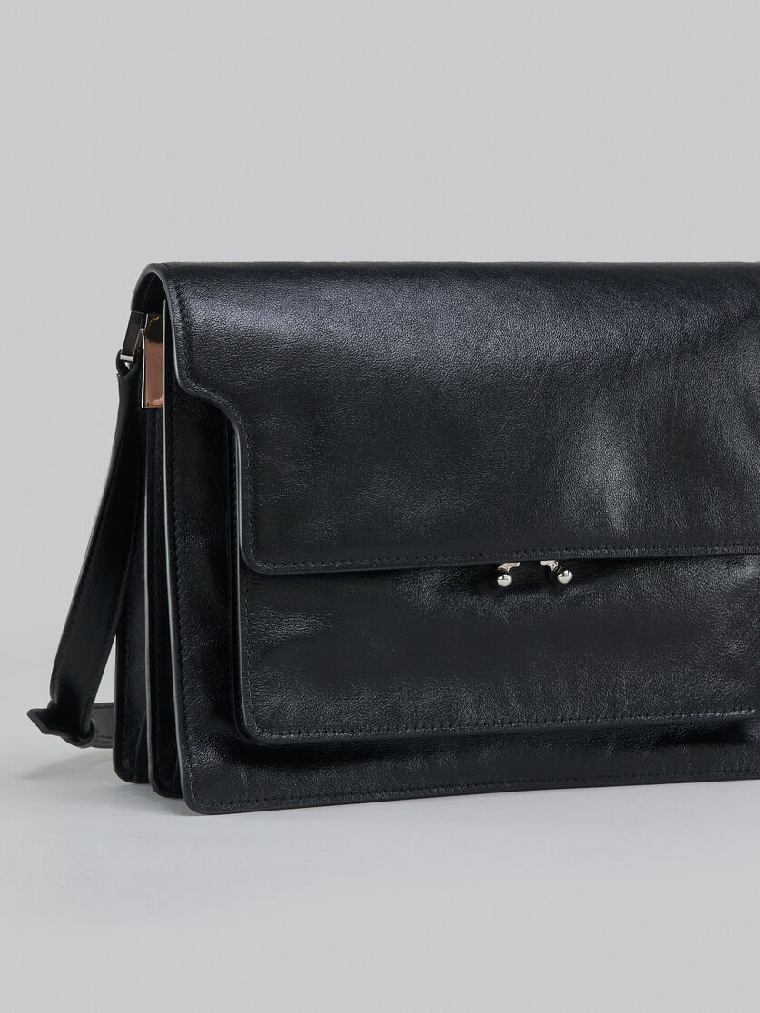 Grand sac Trunk Soft en cuir noir - Sacs portés épaule - Image 5