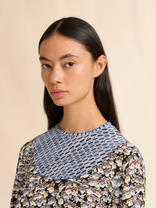 Schwarzes Top aus Crêpe de Chine mit Anemones-Print - Hemden