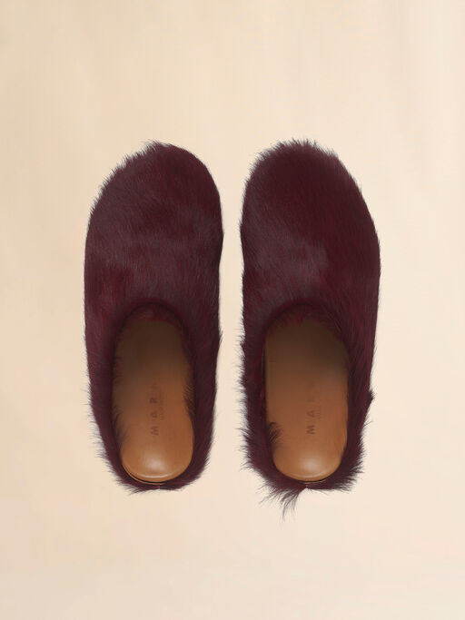 Red long haircalfskin Fussbett sabot - Clogs