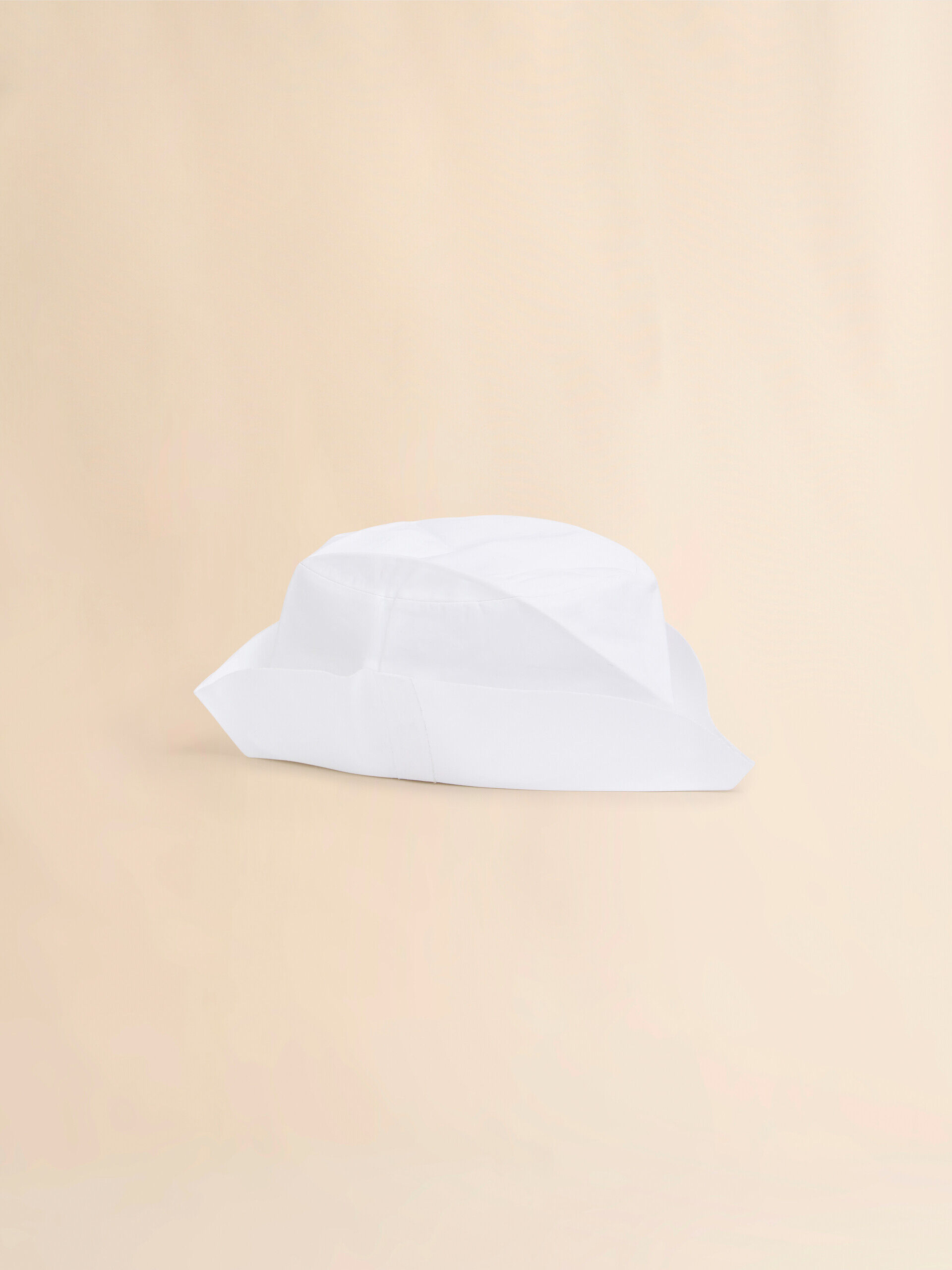 マルニ Marni Cotton Hat Black organic gabardine bucket hat with embroidered logo | Marni