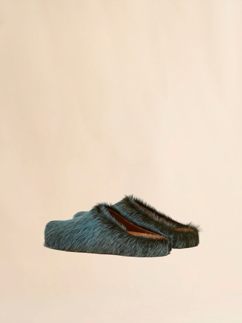 Blue-grey long hair calfskin Fussbett sabot - Clogs - Image 3