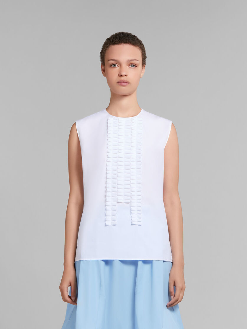 White organic poplin sleeveless top with pleated detailing - Shirts - Image 2