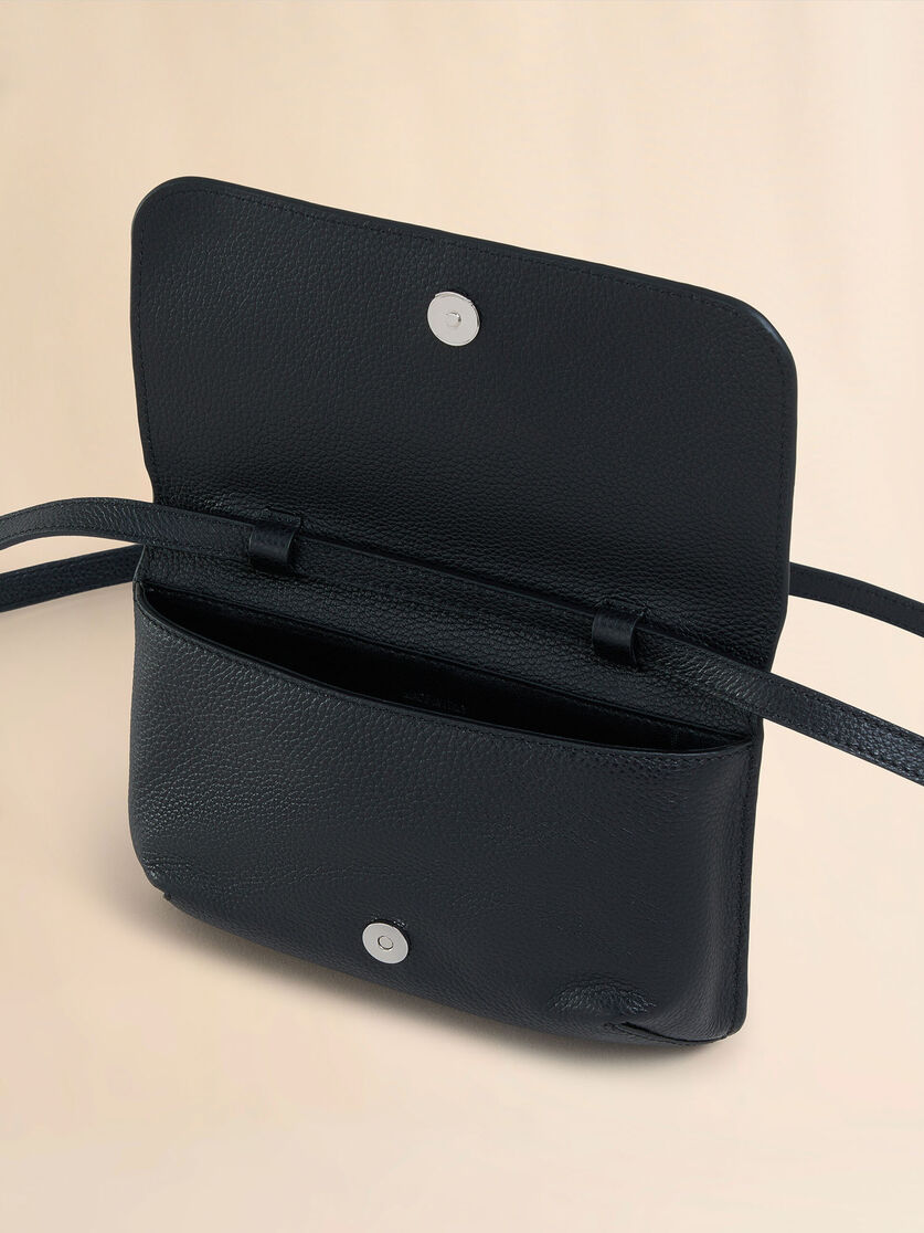 Blue leather shoulder bag with Marni Mending - Pochettes - Image 4