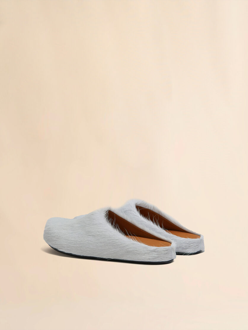 Blue long hair calfskin Fussbett sabot - Clogs - Image 3