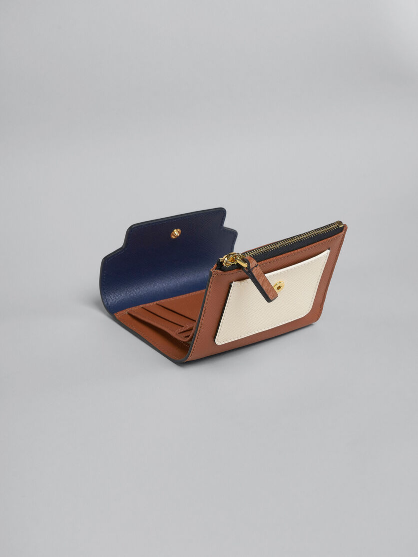Portemonnaie aus Saffiano-Leder in Hellgrün, Weiß und Braun - Brieftaschen - Image 5