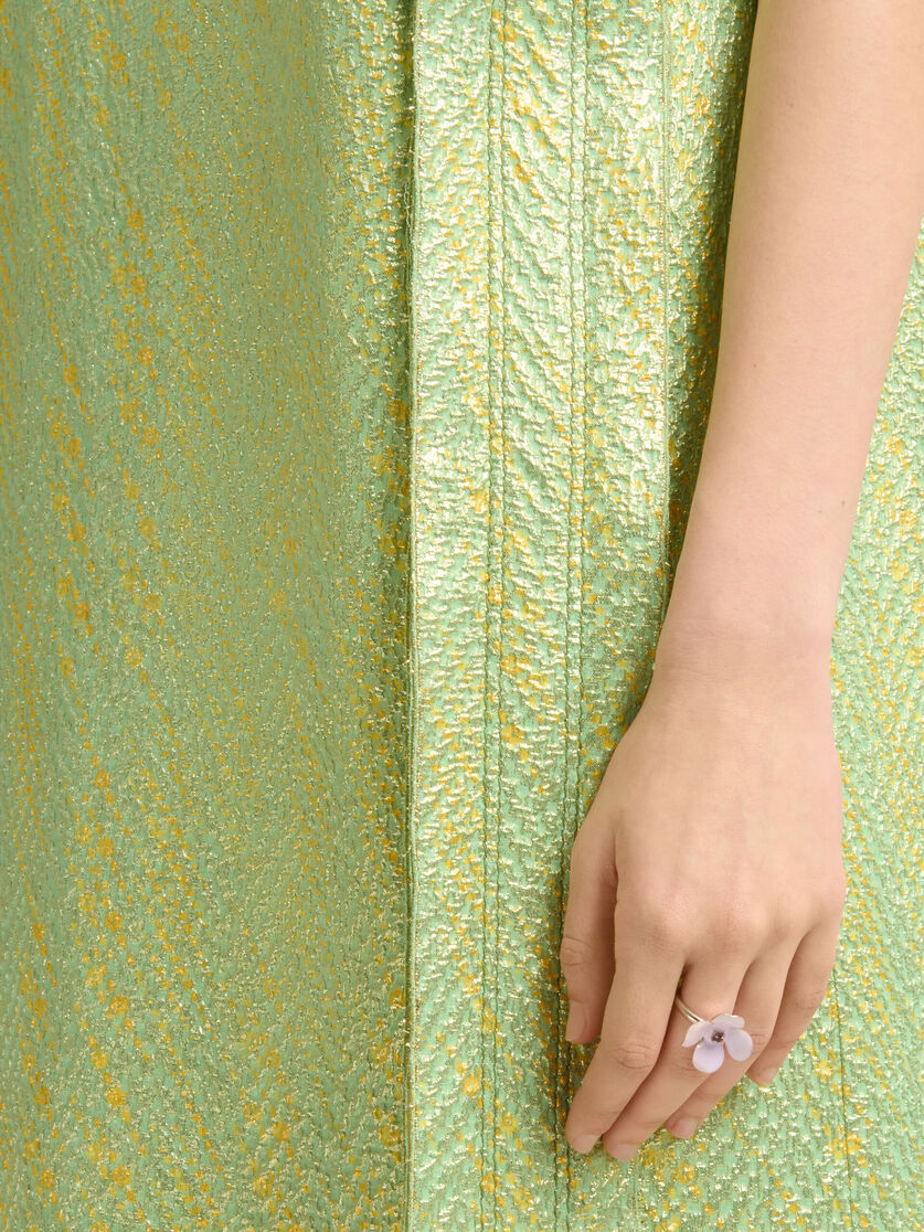 Purple enamel daisy ring, Image 2