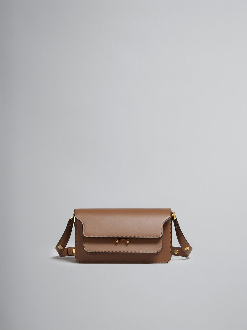 Trunk Bag EW fra MARNI I Gold Brown/Quartz → køb her