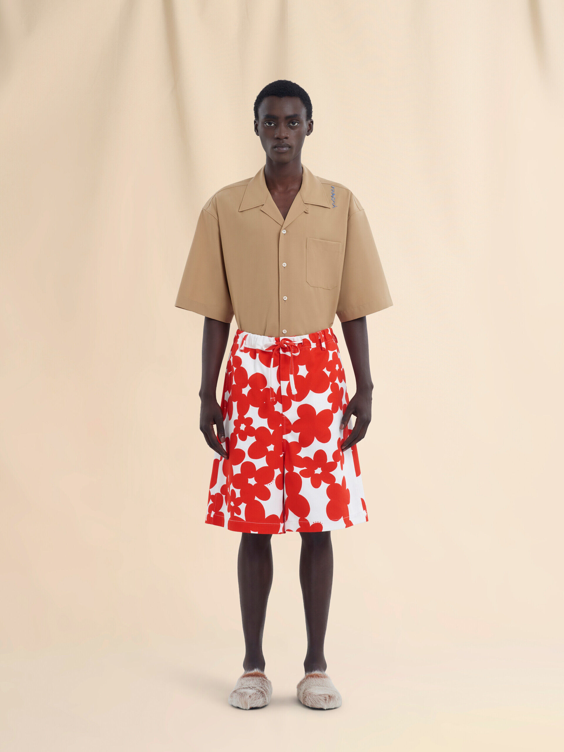 ☆MARNI☆ Dillies プリント・コットンギャバジンショーツ♪ レッド ホワイト コットンバミューダショーツ、Dillies プリント