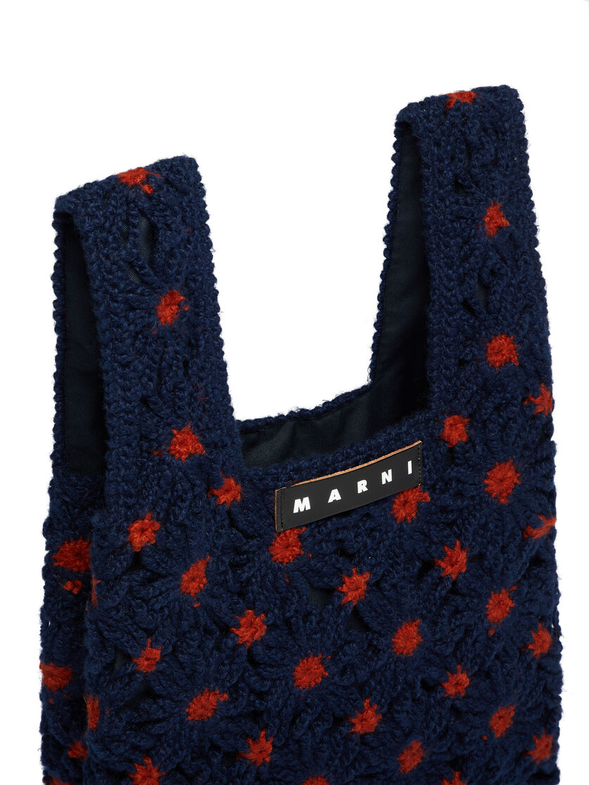 MARNI MARKET FISH bag in white and blue crochet - Bags - Image 4
