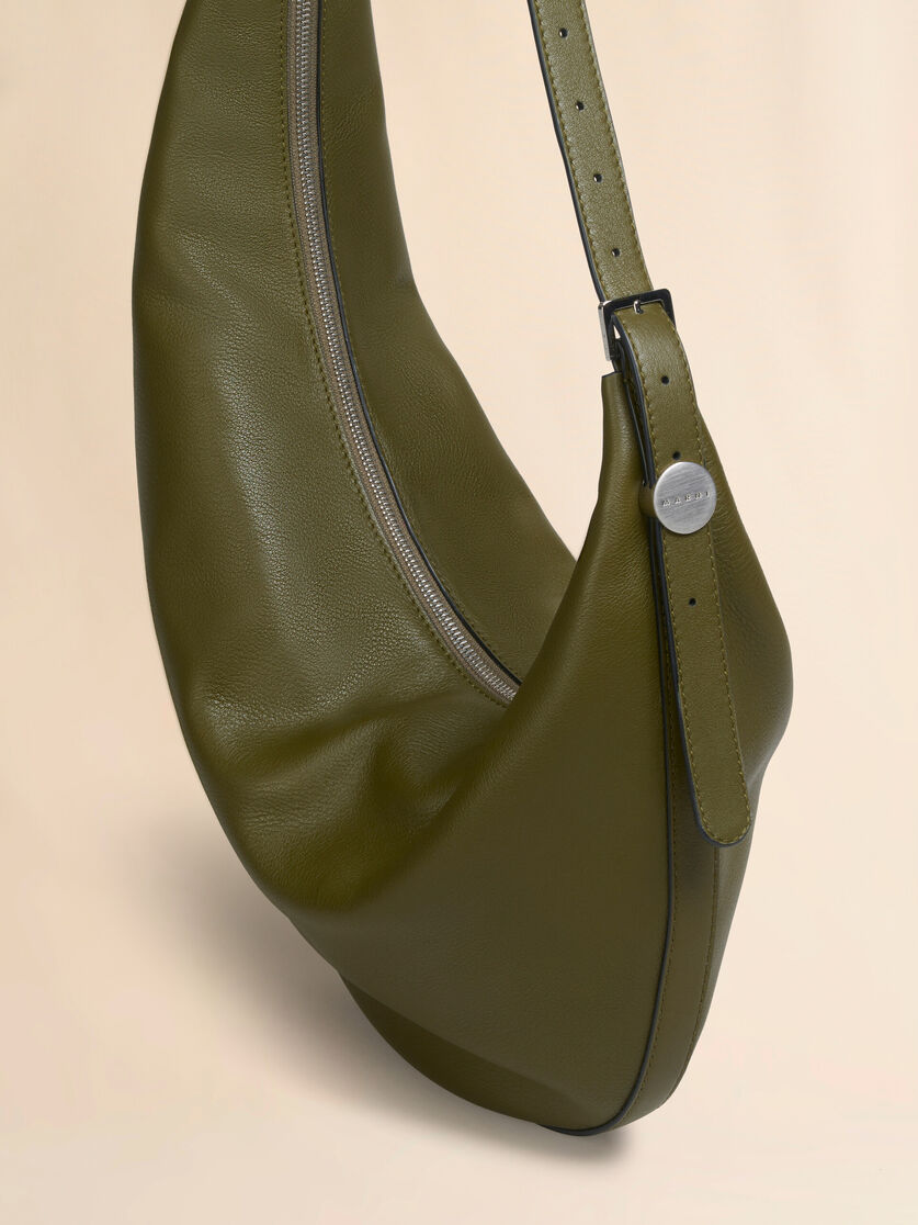 Schwarze kleine Hobo-Tasche Dot aus Leder - Schultertaschen - Image 5