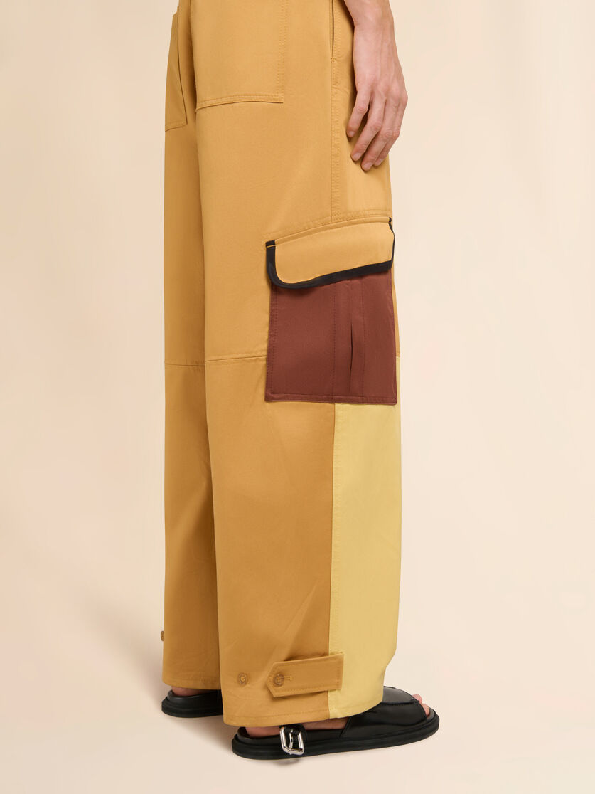브라운 워터 리펠런트 개버딘 컬러 블록 카고 팬츠, Image 4