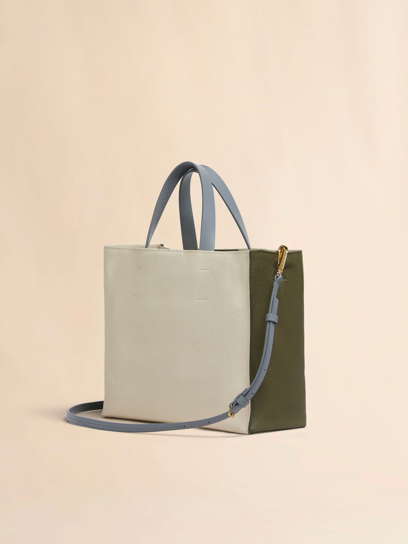 Tote Bag Museo Soft aus hellrosa und beigefarbenem Leder mit Marni Symbol Stickerei - Shopper - Image 3
