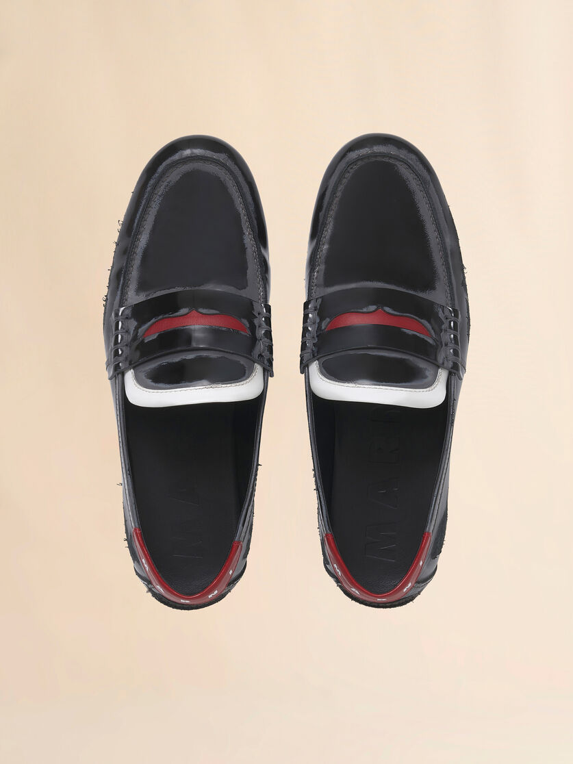 Black leather moccasin with logo tab - Mocassin - Image 4