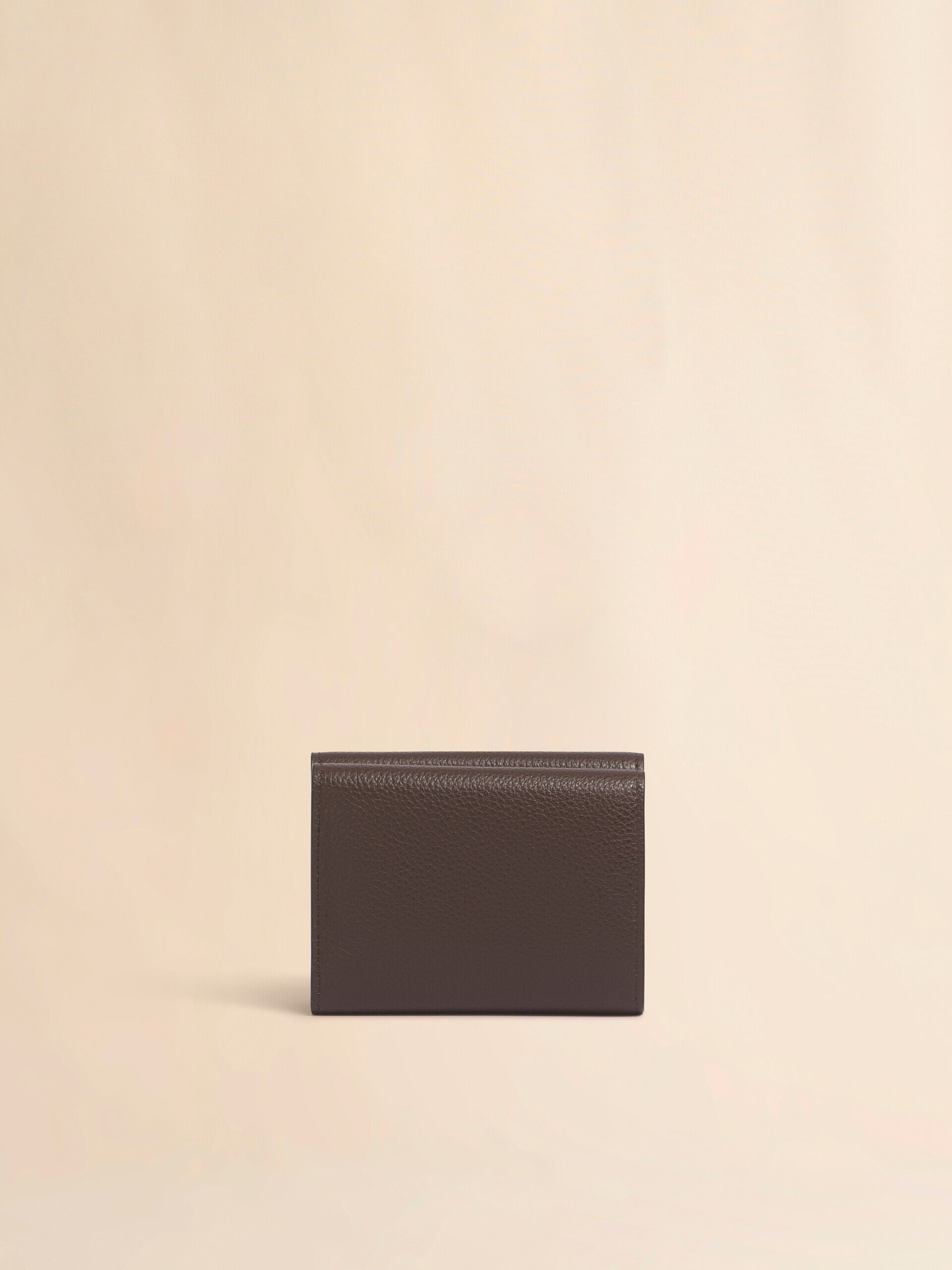 k*9様 MARNI ブラックレザー 財布 ブラック レザー製 三つ折りウォレット、マルニメンディング | Marni