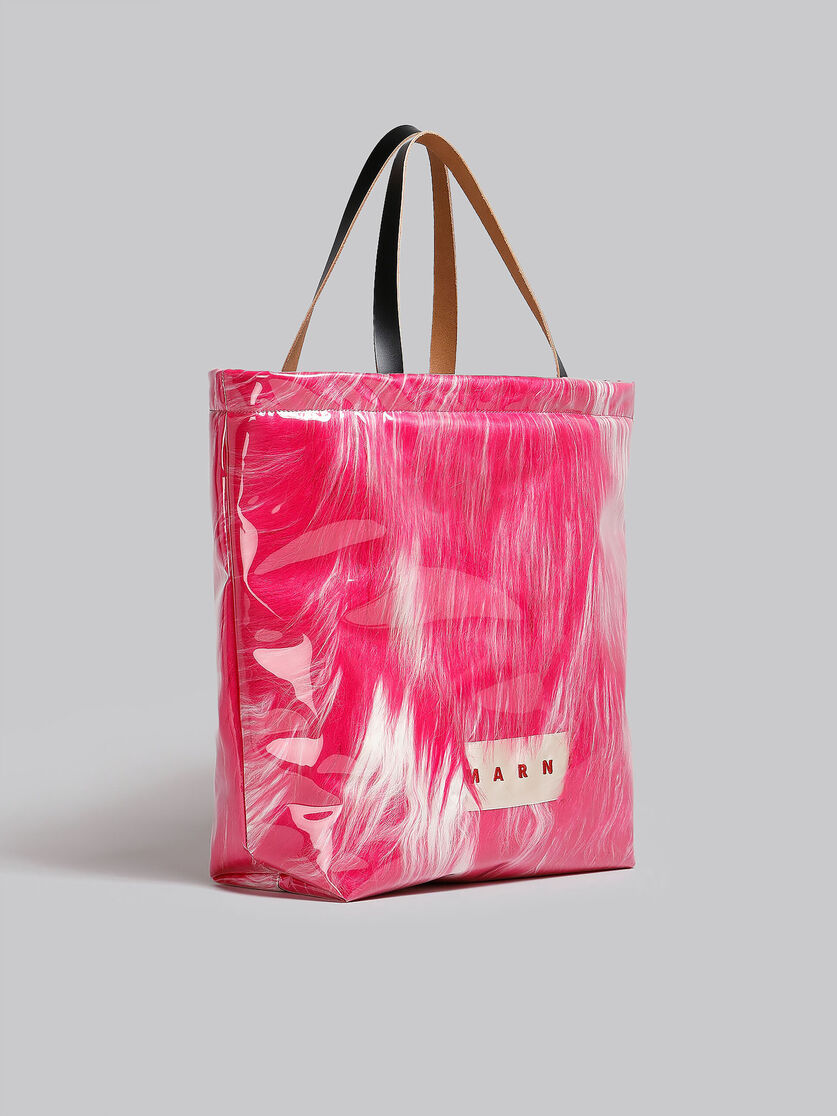 Beschichtete, pinkfarbene Tote Bag aus Kunstfell - Shopper - Image 6