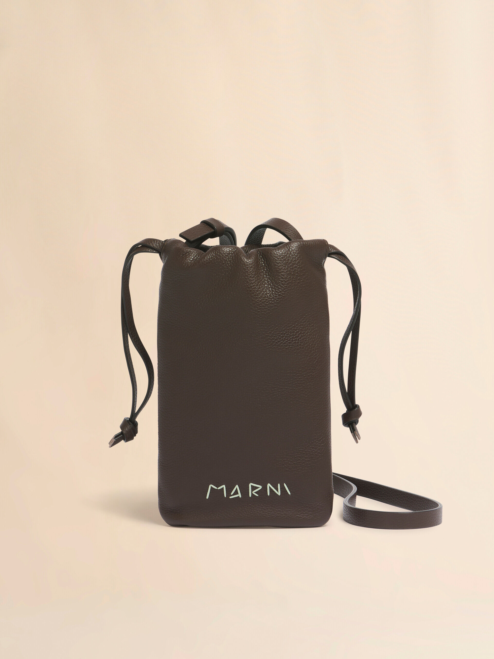 マルニ MARNI バッグ ポーチ ストライプ クラッチバック 楽天市場】マルニ MARNI バッグ 2WAYショルダー/クラッチバッグ