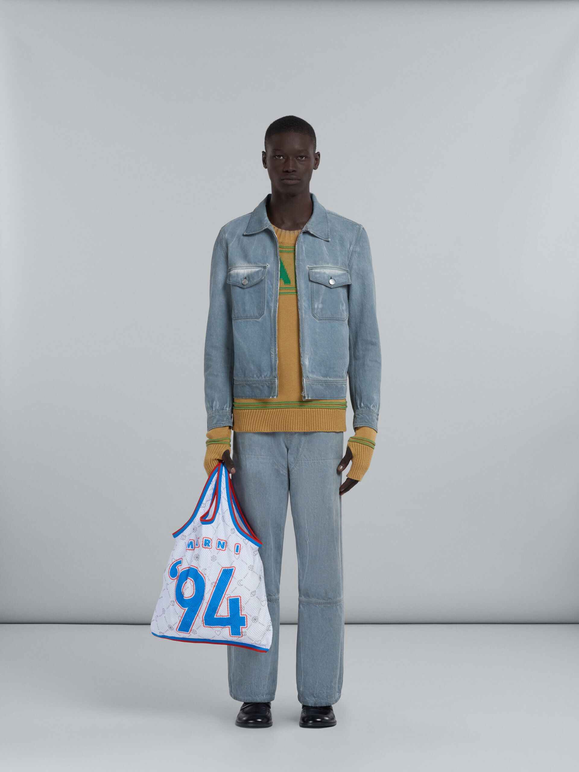 ホワイト タンクトップショッピングバッグ、Marnigramプリント入り | Marni