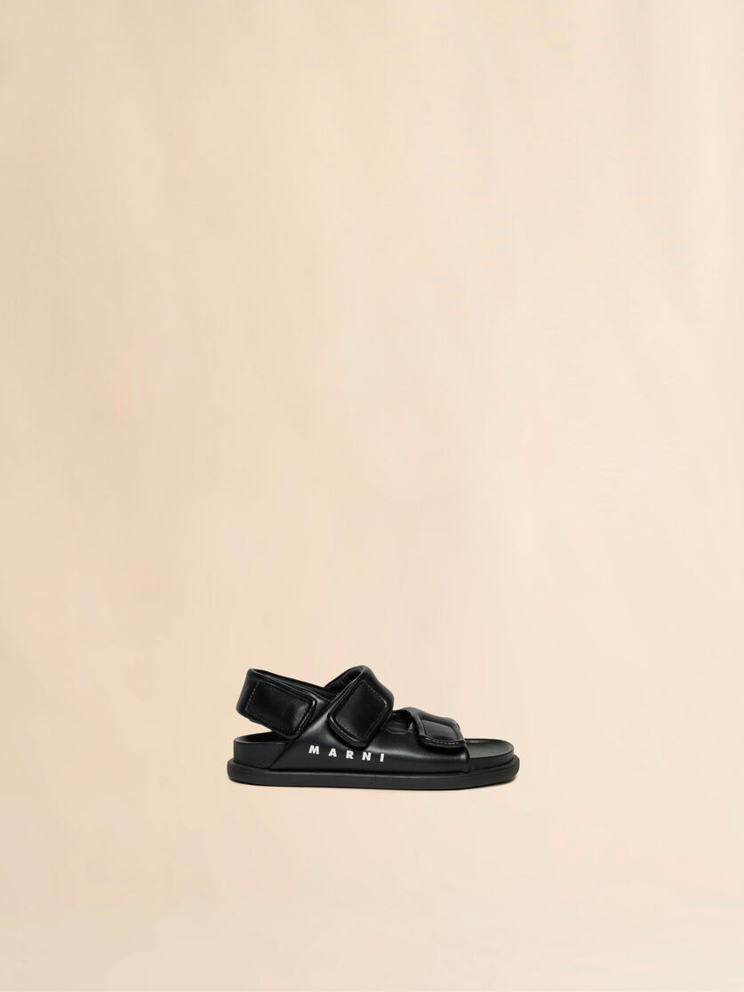 Fussbett aus beschichtetem schwarzen Stoff - Sneakers - Image 1