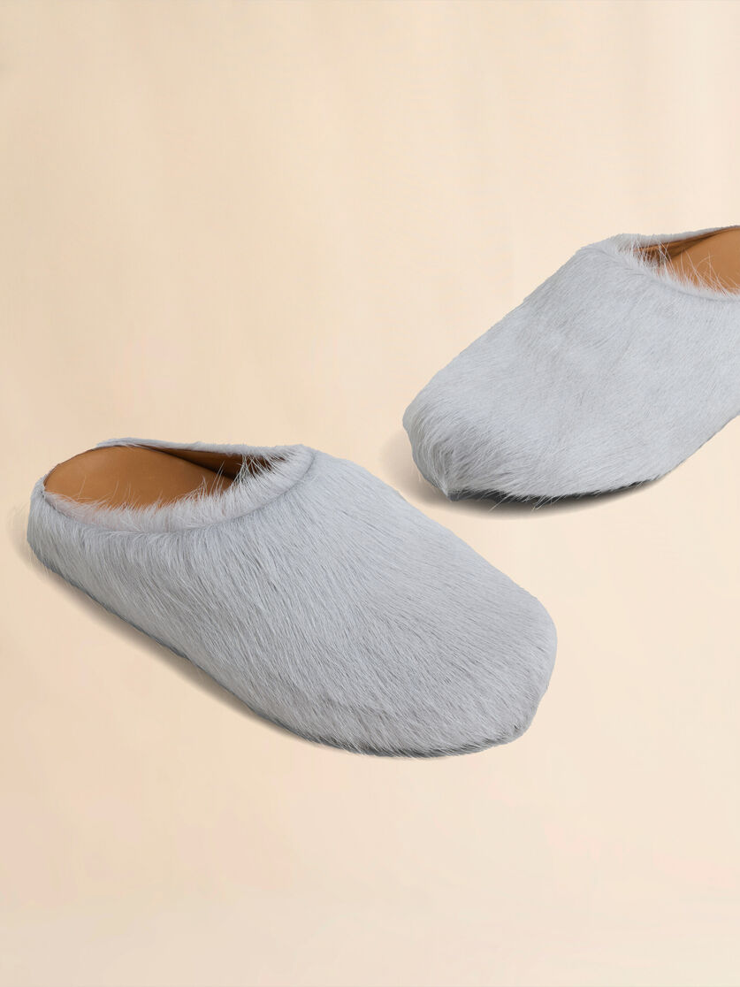 Blue long hair calfskin Fussbett sabot - Clogs - Image 5