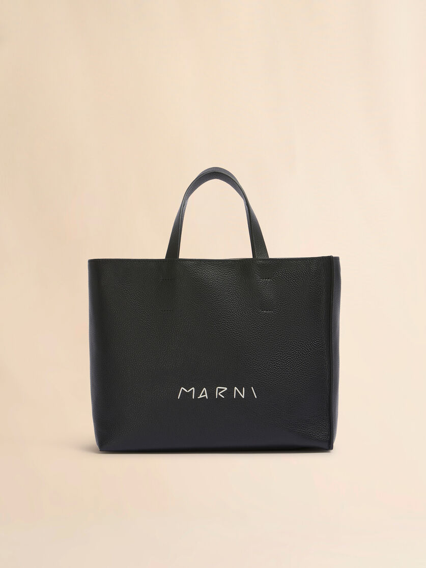 Museo Soft Tote Bag de piel negra con bordado Marni Symbol - Bolsos shopper - Image 1