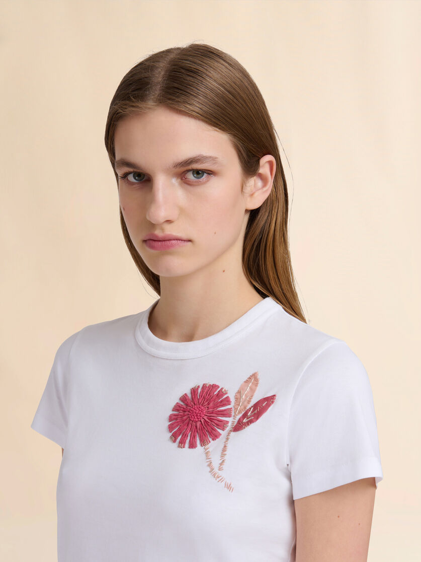 White organic cotton T-shirt with embroidered camellia - T-shirts - Image 4