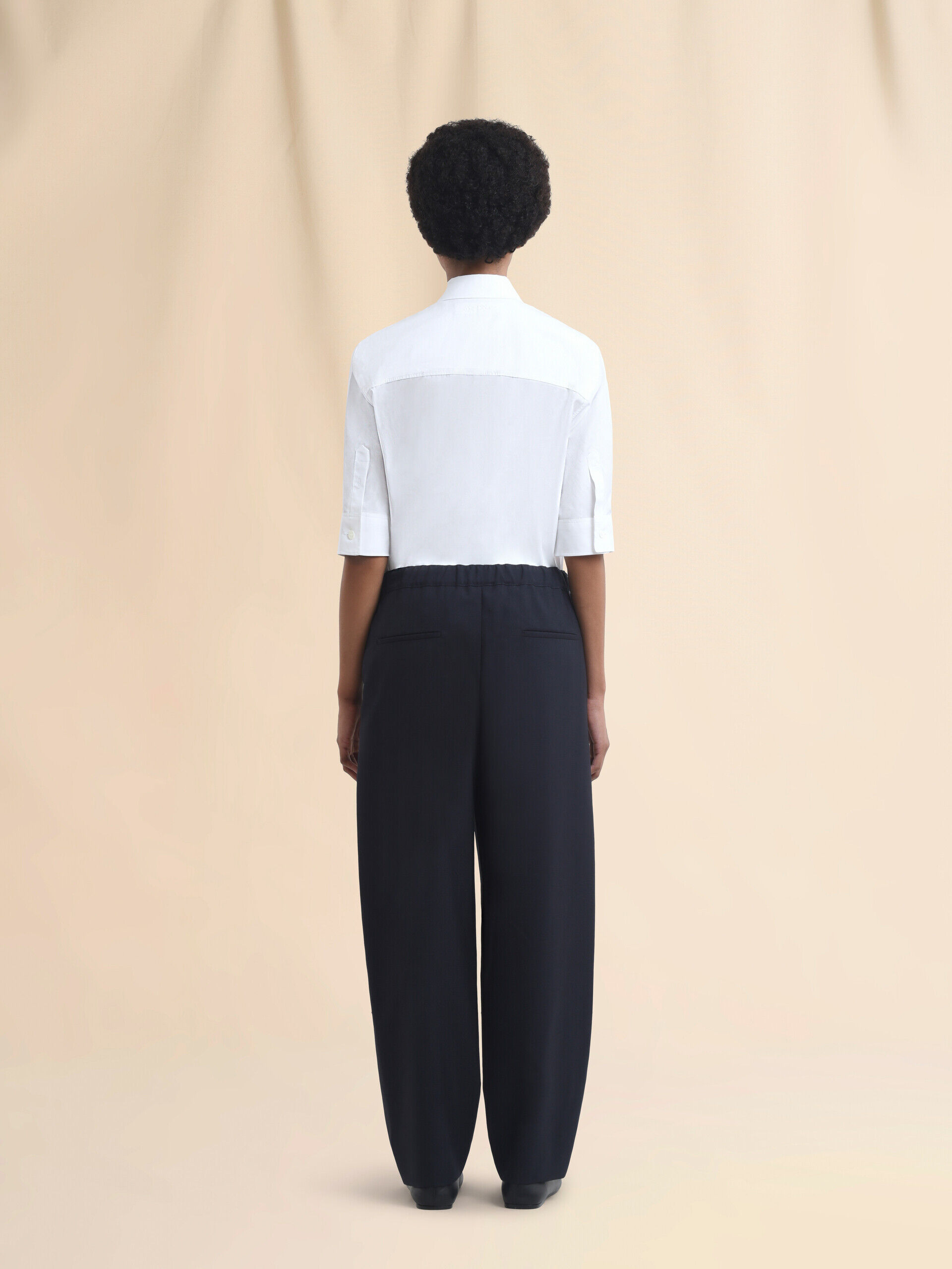 爽やかなチェック柄が目を引く【MARNI】ドローストリング パンツ ブルー ホワイト ウール混チェック柄ドローストリング付きパンツ