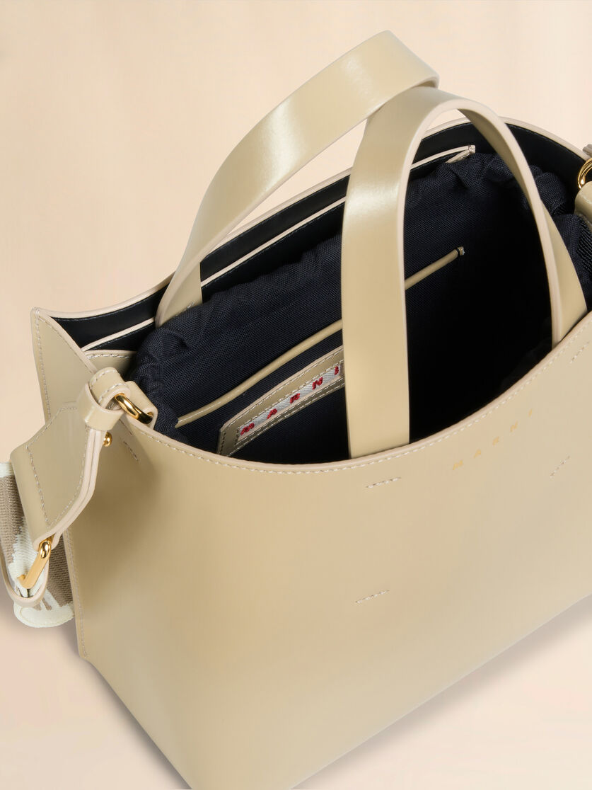 Museo Mini Bag in light blue leather - Shopping Bags - Image 3