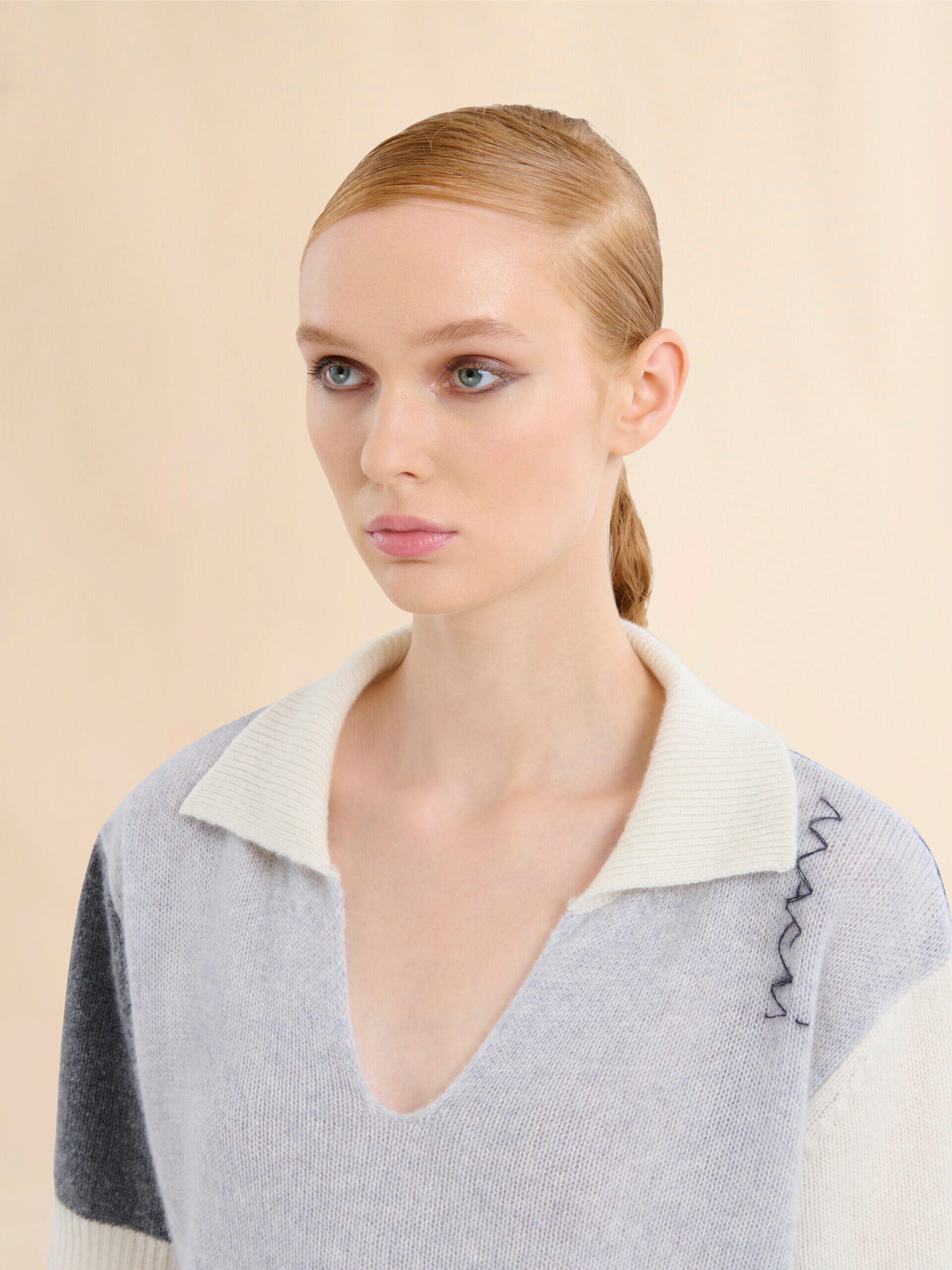 新品 MARNI マルニ 加工 ニット ポロシャツ 48 ロゴ 刺繍 グレー カシミア製 ポロジャンパー、マルニパッチ付き | Marni