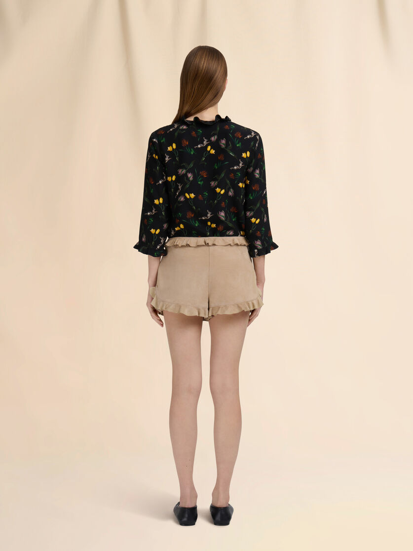 Beige suede shorts with ruffle - Pants - Image 3