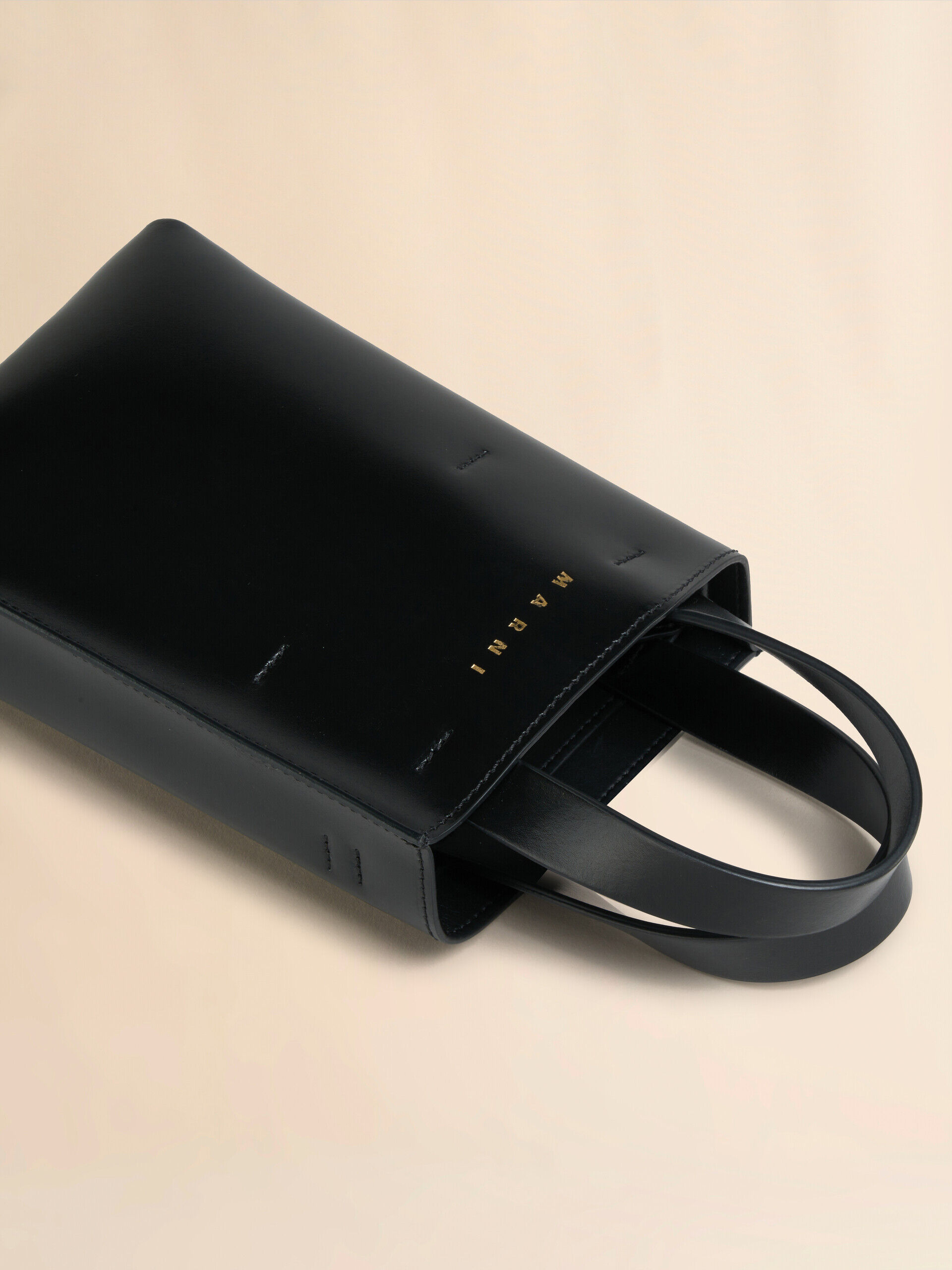 MUSEO nano bag in black leather | Marni