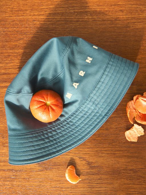 Turquoise water-repellent gabardine bucket hat with embroidered logo - Hats