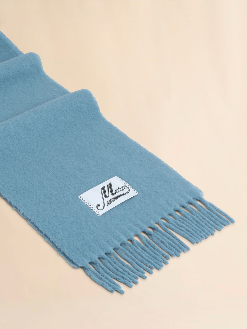Schal aus hellblauer Alpakawolle - Schals - Image 2