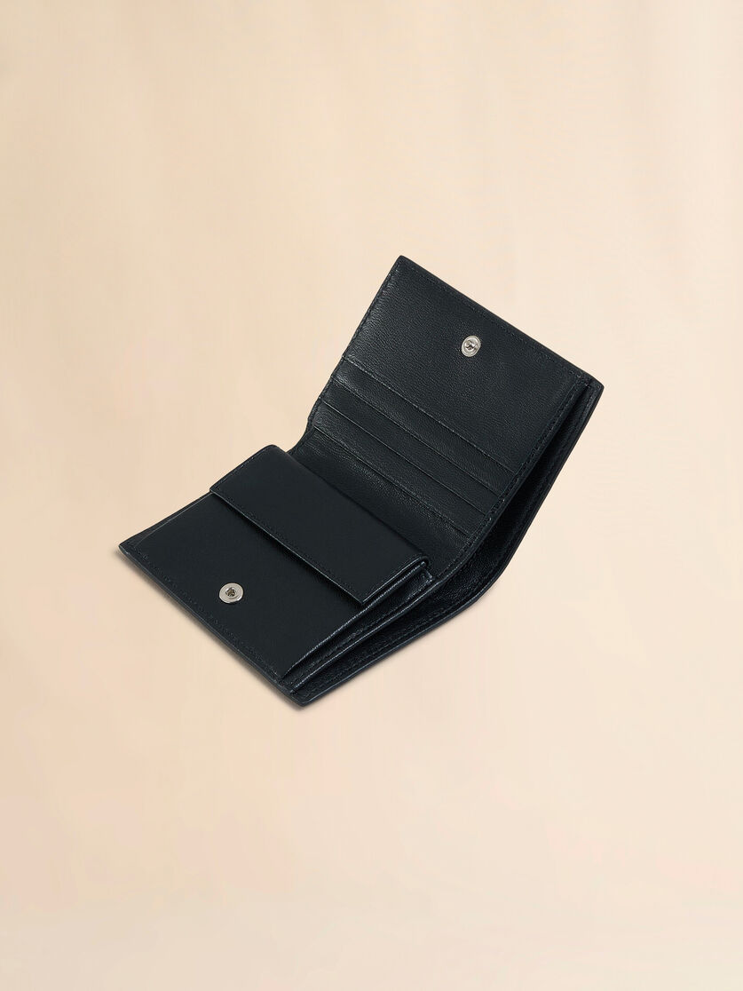 Black leather bifold wallet with Marni mending | Marni 
