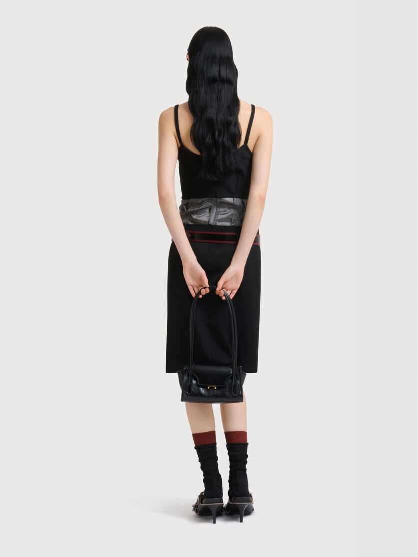Black wool dress with satin waist, Image 4